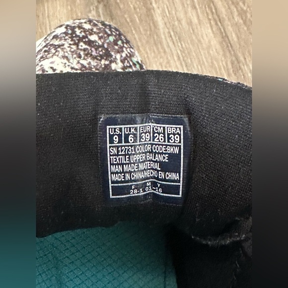 Skechers Air Cooled Memory Foam Sneakers - Picture 8 of 9